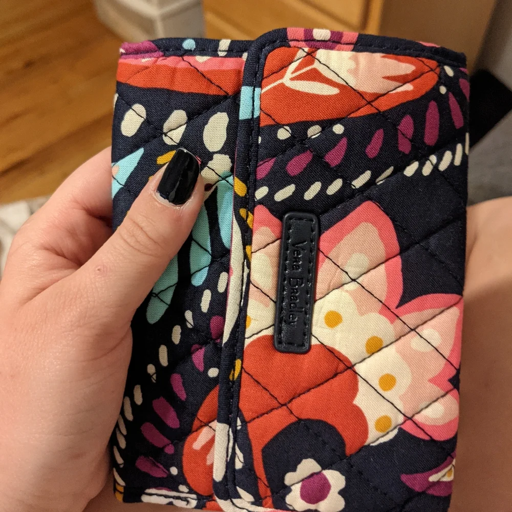 Vera Bradley euro wallet - Picture 2 of 5